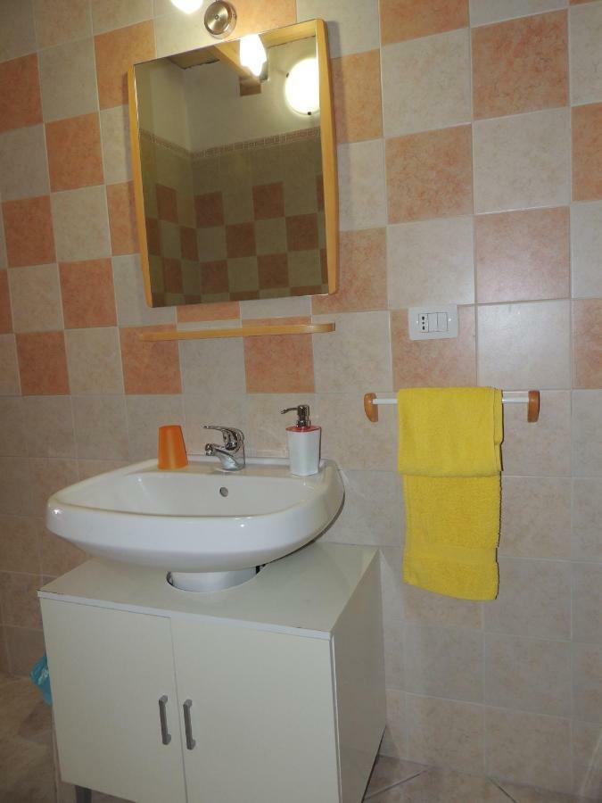 La Marina Bed & Breakfast Каляри Екстериор снимка