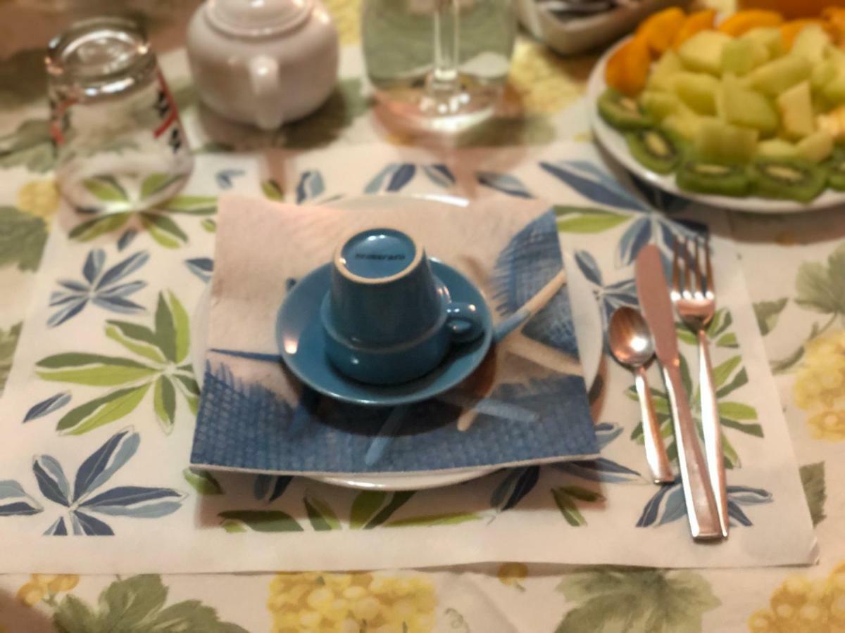 La Marina Bed & Breakfast Каляри Екстериор снимка