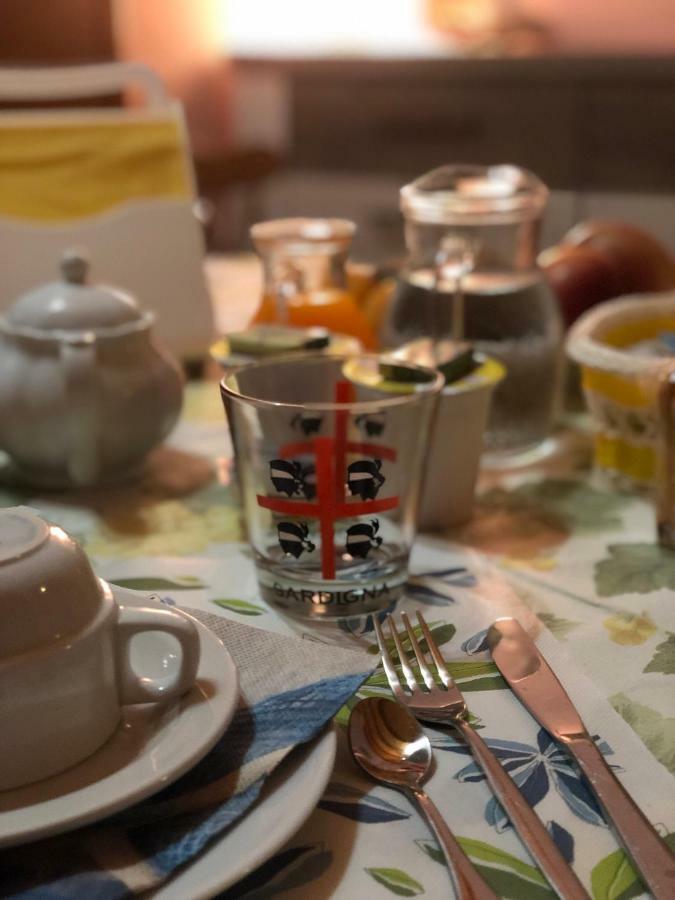 La Marina Bed & Breakfast Каляри Екстериор снимка