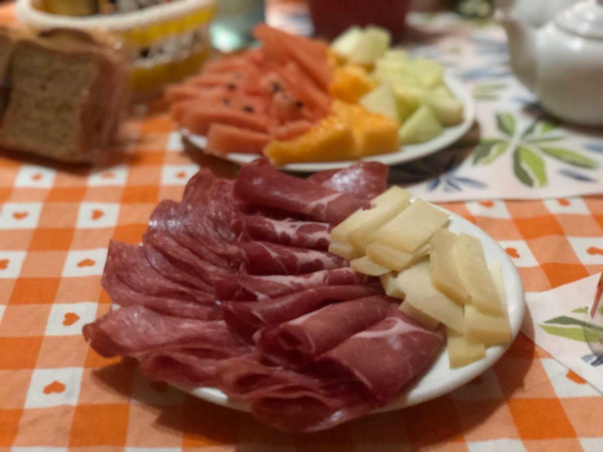 La Marina Bed & Breakfast Каляри Екстериор снимка