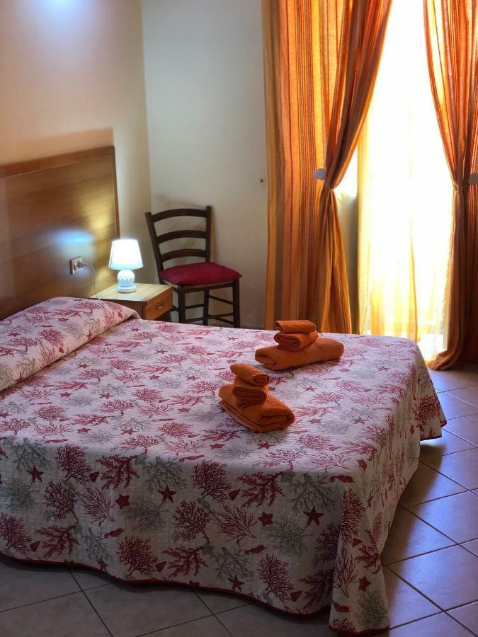 La Marina Bed & Breakfast Каляри Екстериор снимка